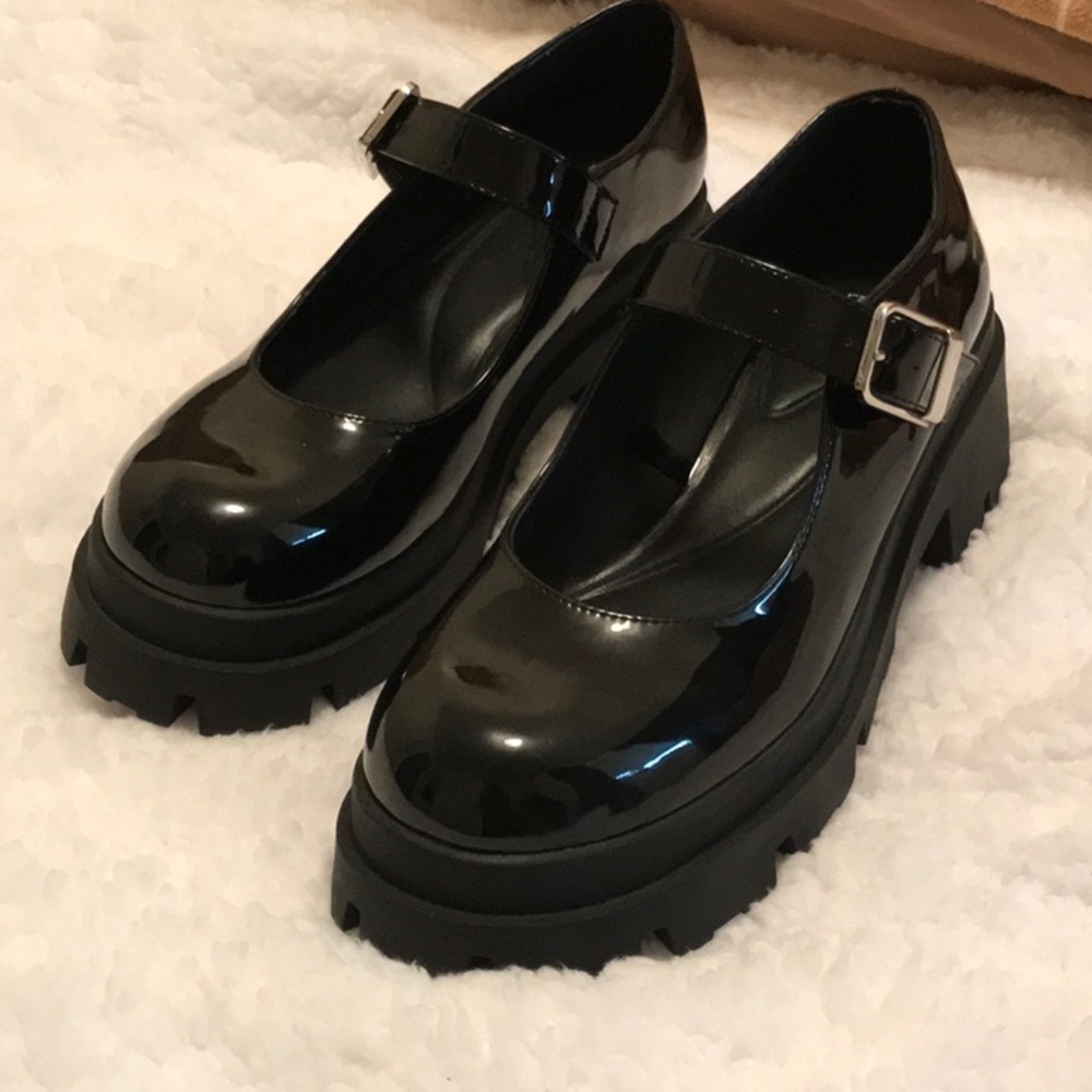 Zara Buckled Lug Sole Mary Jane Shoes Faux Patent Leather Black Size 39/US 8